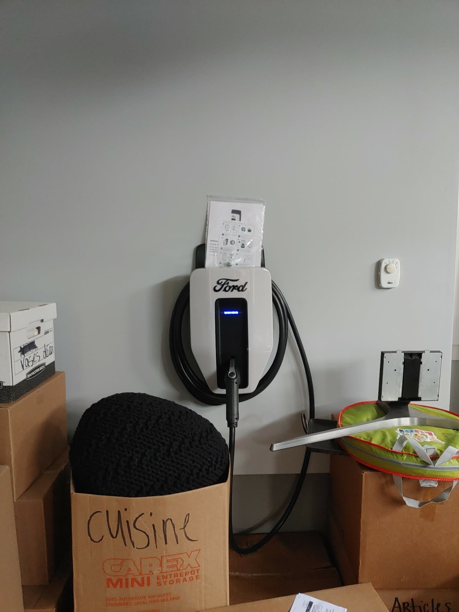 Borne de recharge véhicule électrique